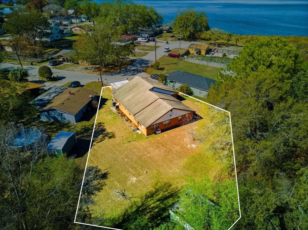 111 Sunset Drive E Winter Haven FL 33881