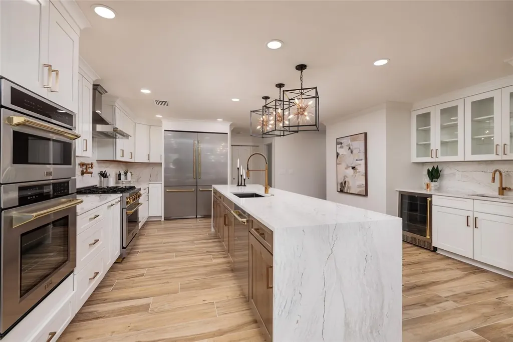 2032 Kansas Avenue NE St Petersburg FL 33703