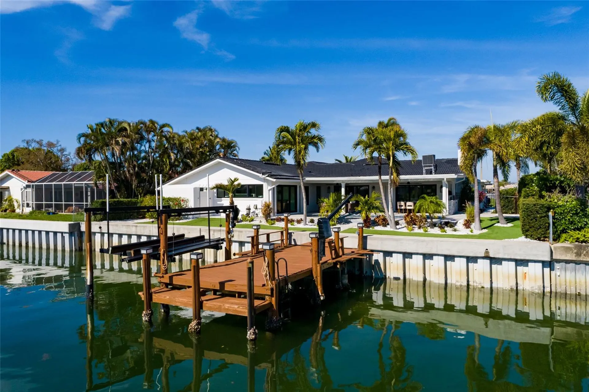 2032 Kansas Avenue NE St Petersburg FL 33703