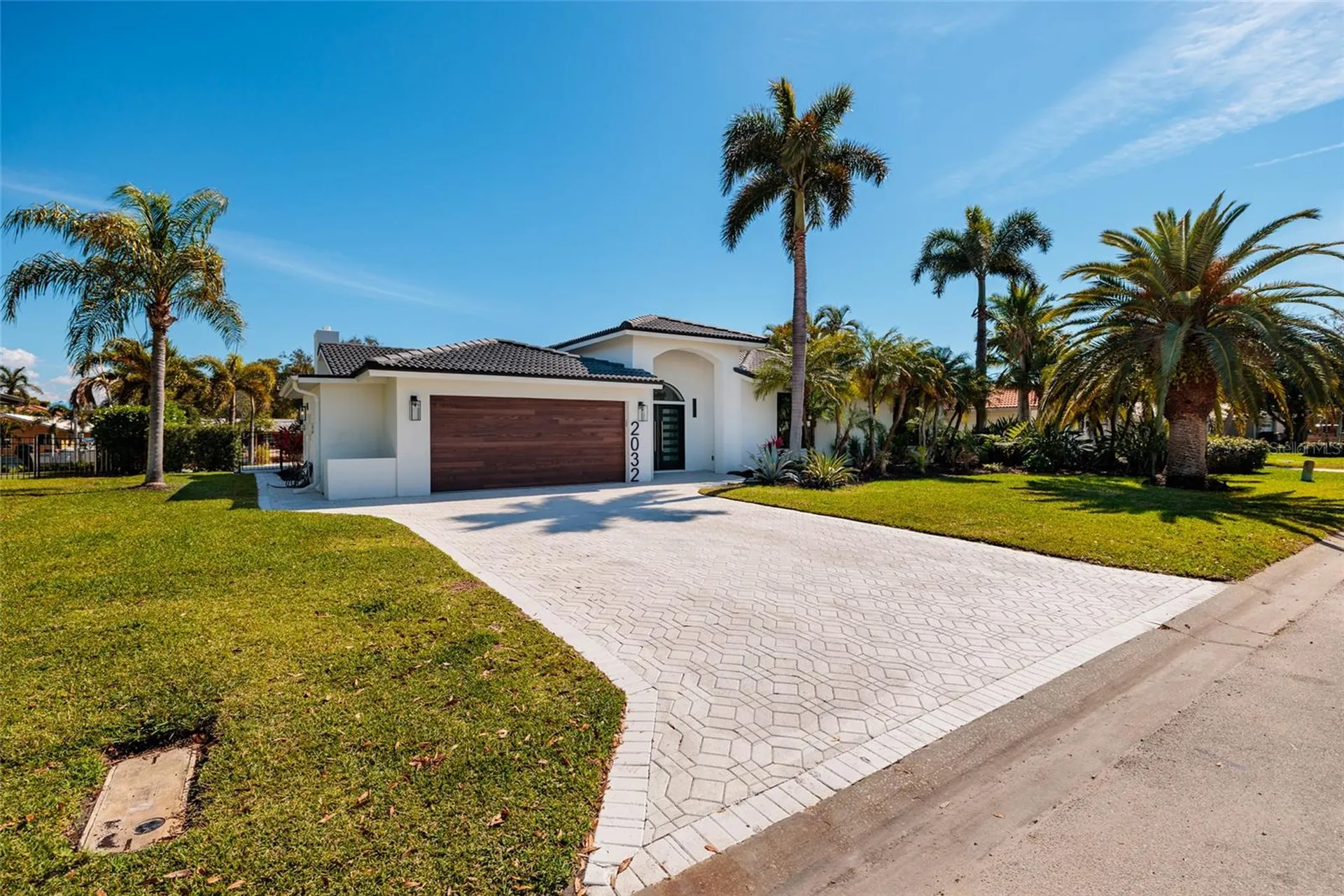 2032 Kansas Avenue NE St Petersburg FL 33703