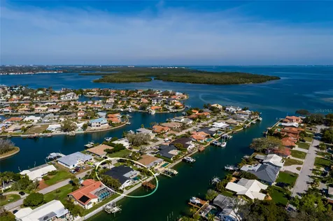 2032 Kansas Avenue NE St Petersburg FL 33703