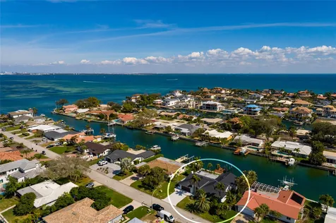2032 Kansas Avenue NE St Petersburg FL 33703
