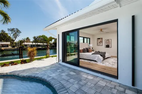 2032 Kansas Avenue NE St Petersburg FL 33703