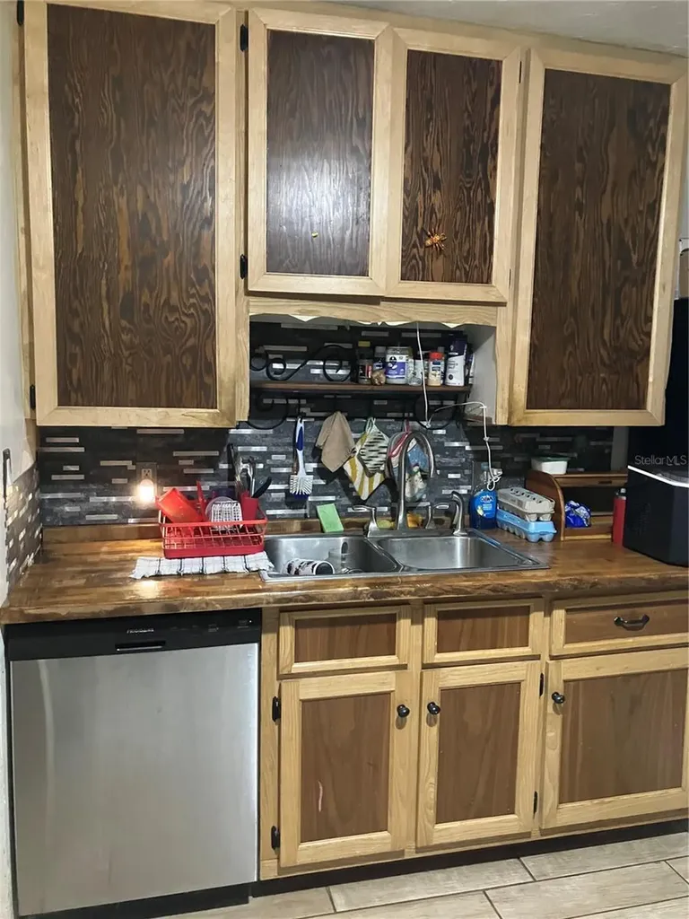 3012 16th Avenue W Bradenton FL 34205