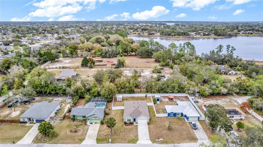 2020 Cary Street Deltona FL 32738