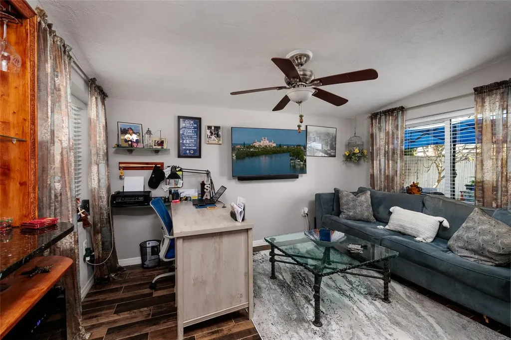 8029 22nd Avenue N St Petersburg FL 33710