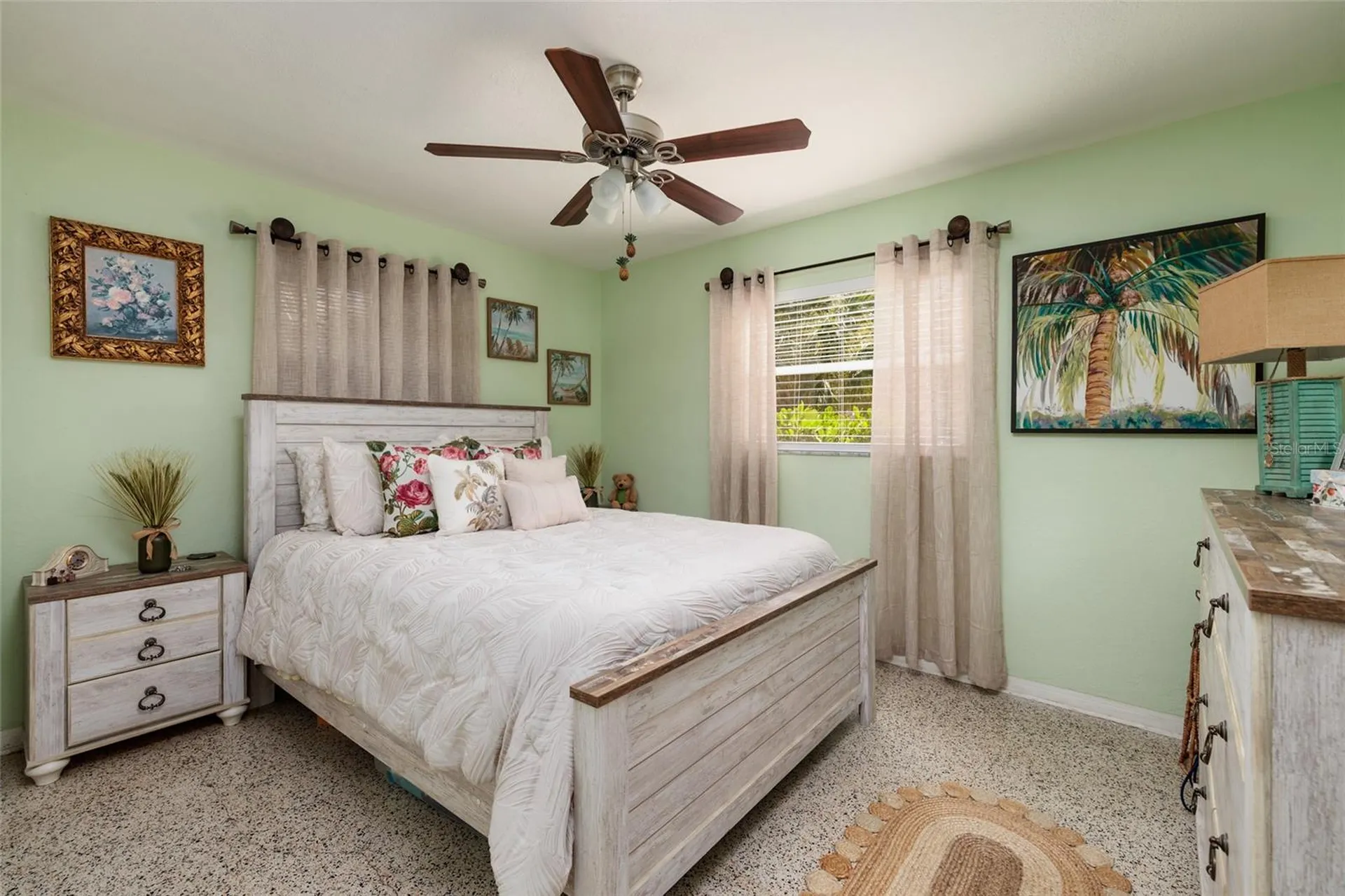 8029 22nd Avenue N St Petersburg FL 33710