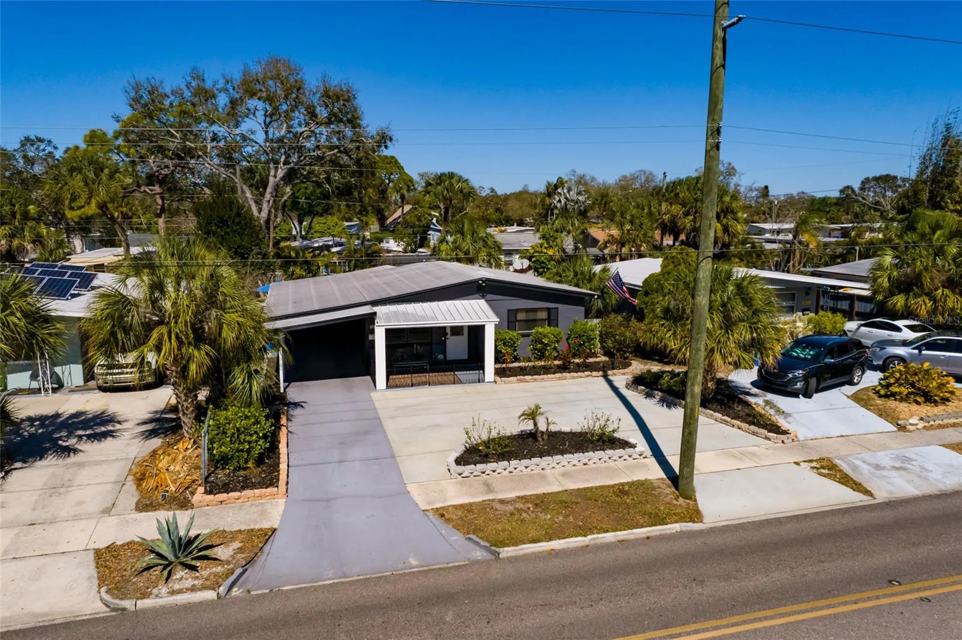 8029 22nd Avenue N St Petersburg FL 33710
