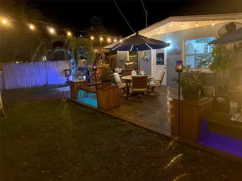 8029 22nd Avenue N St Petersburg FL 33710