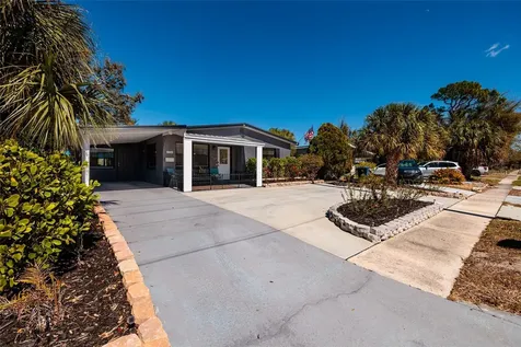 8029 22nd Avenue N St Petersburg FL 33710