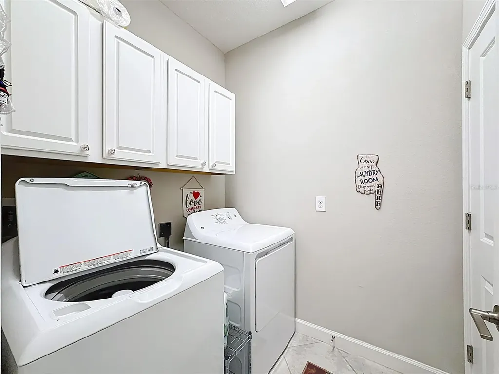 16815 Whisper Elm Street Wimauma FL 33598