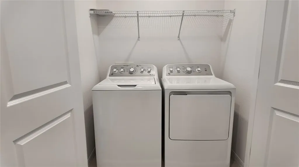 2937 Skyline Loop Kissimmee FL 34758