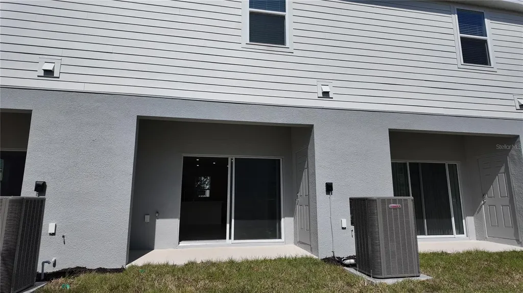 2937 Skyline Loop Kissimmee FL 34758