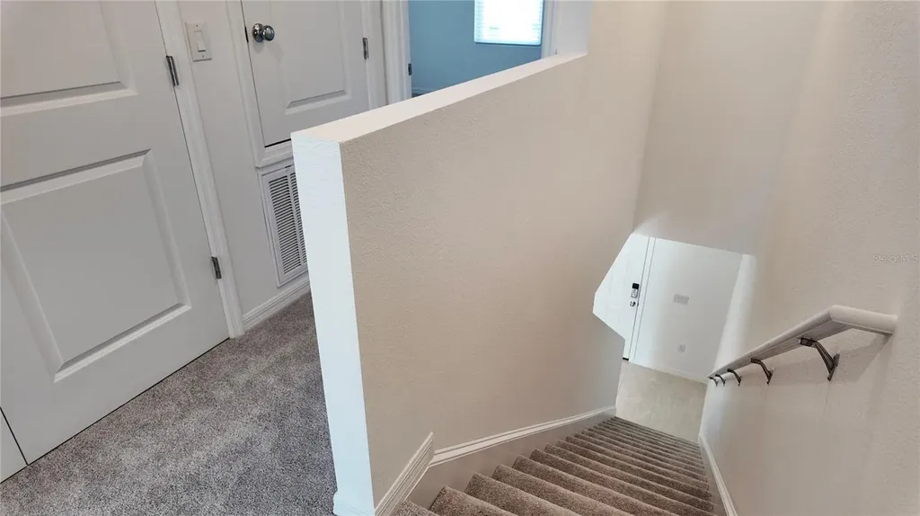 2937 Skyline Loop Kissimmee FL 34758