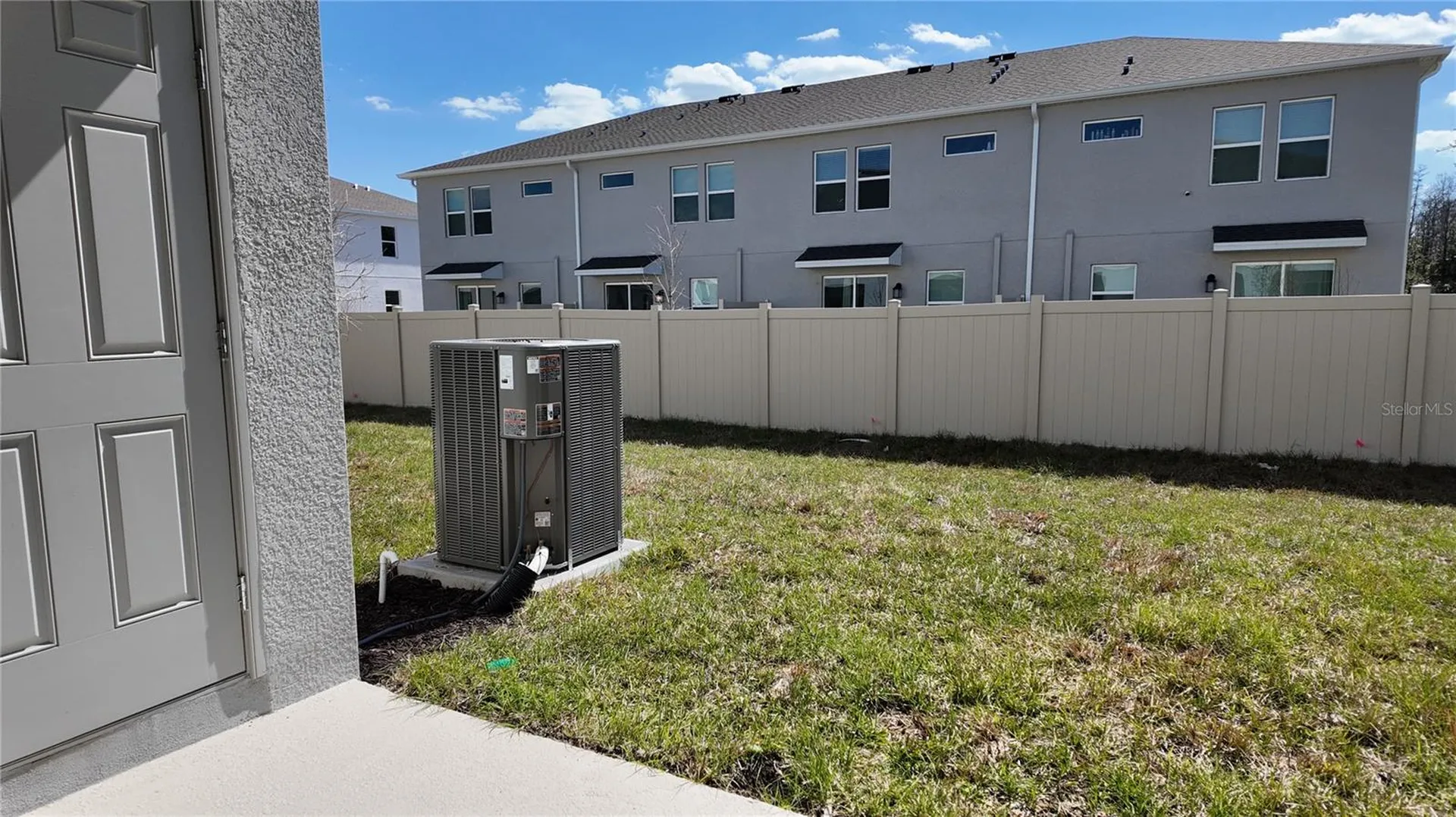 2937 Skyline Loop Kissimmee FL 34758