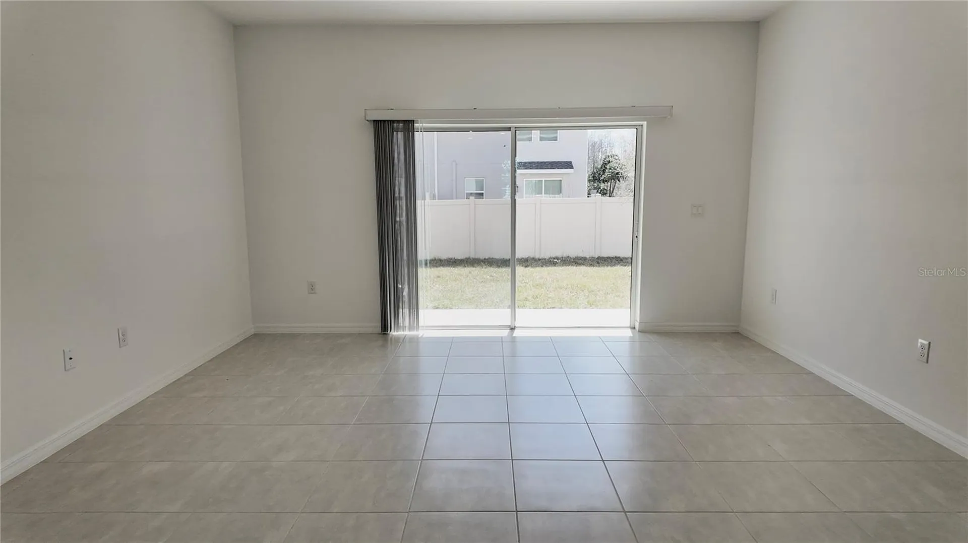 2937 Skyline Loop Kissimmee FL 34758