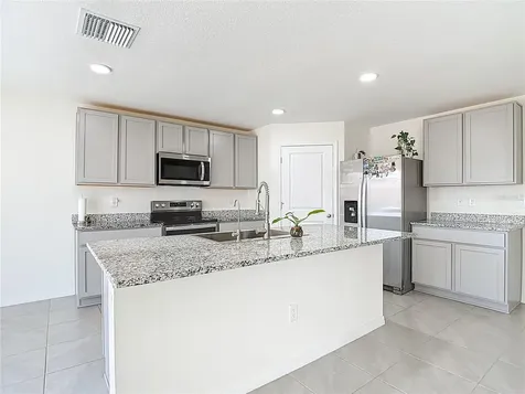 35668 Doveland Drive Zephyrhills FL 33541