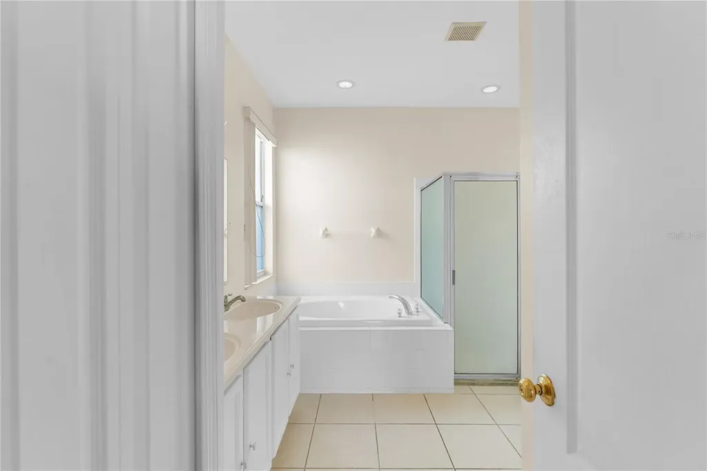 10416 Meadow Spring Drive Tampa FL 33647