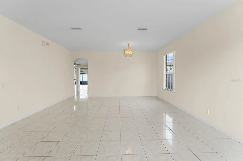 10416 Meadow Spring Drive Tampa FL 33647