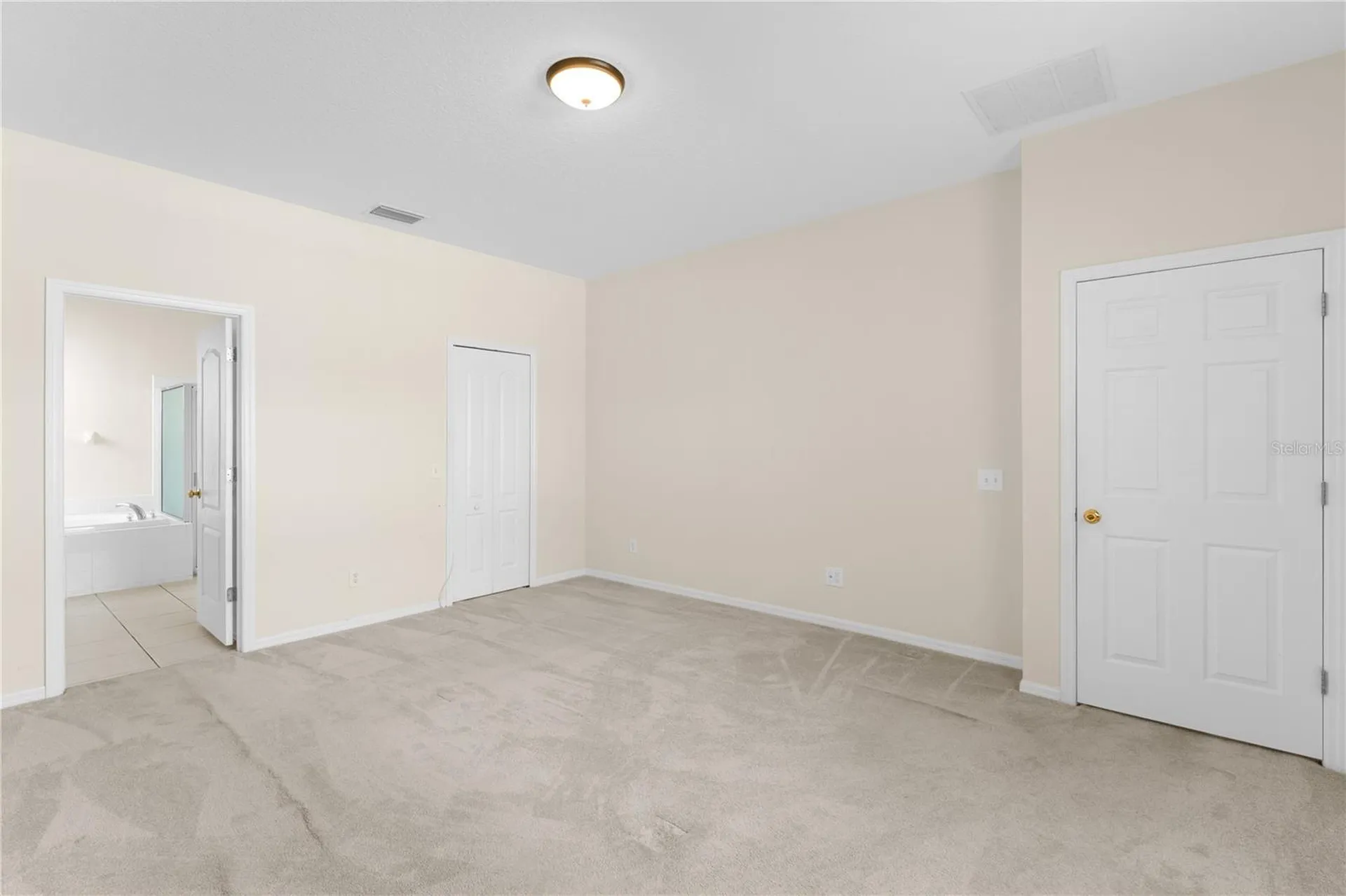 10416 Meadow Spring Drive Tampa FL 33647