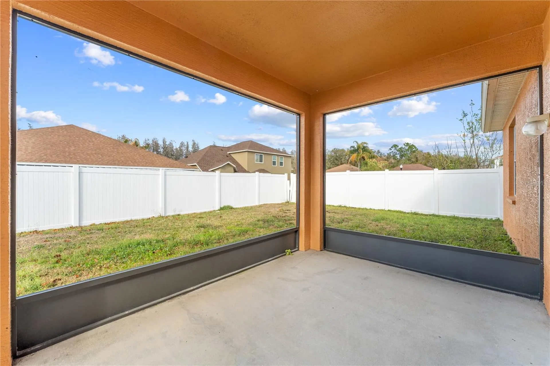 10416 Meadow Spring Drive Tampa FL 33647
