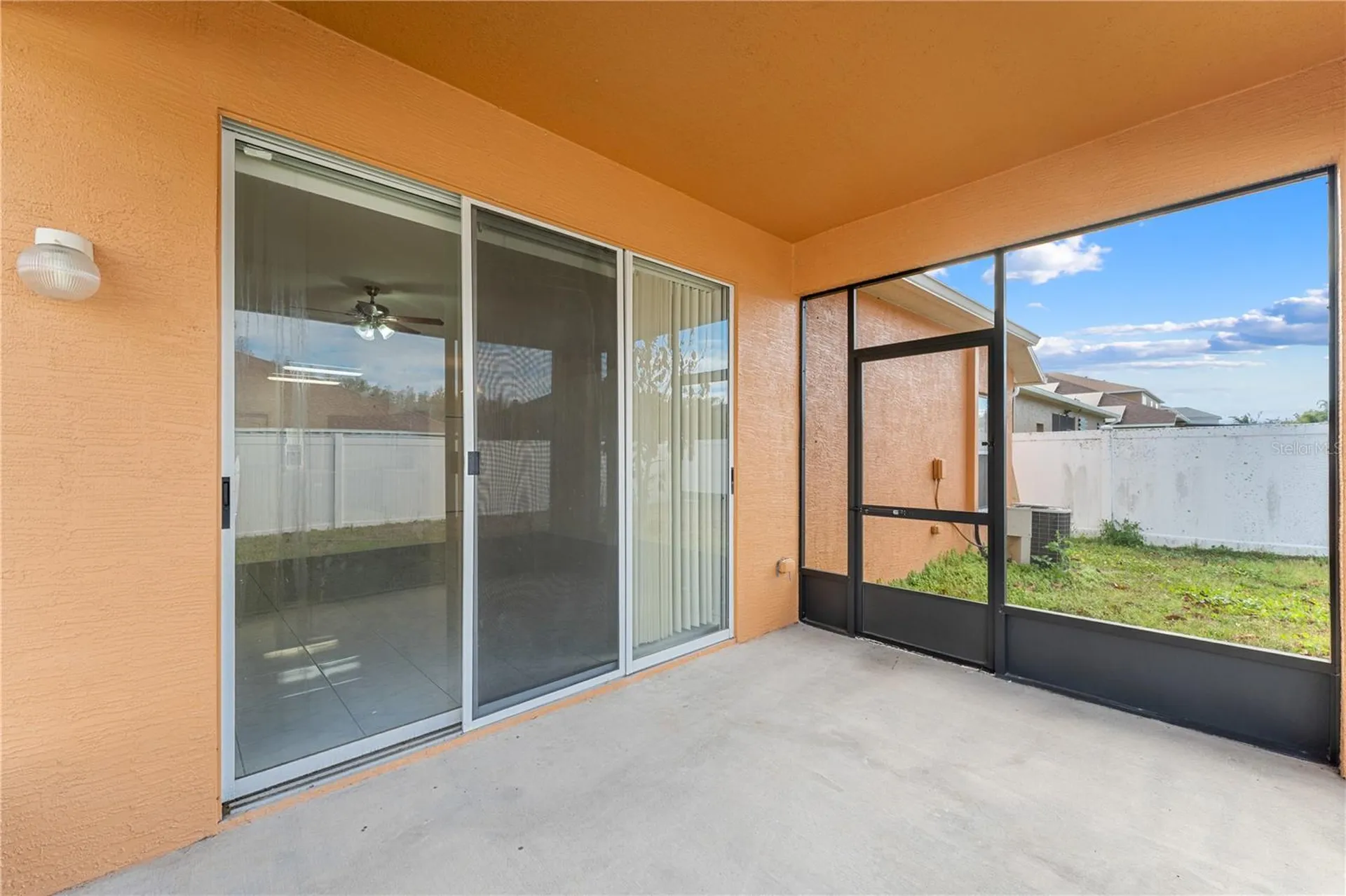 10416 Meadow Spring Drive Tampa FL 33647