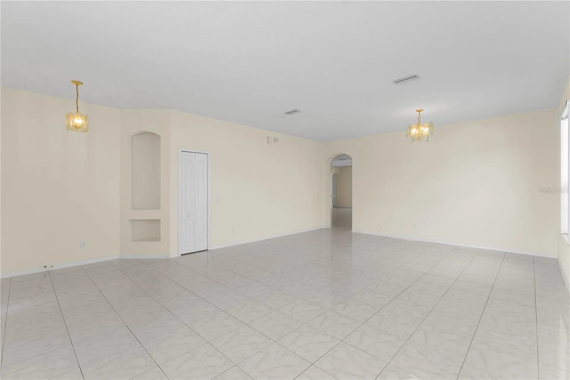 10416 Meadow Spring Drive Tampa FL 33647