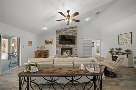 6655 NW 145th Avenue Road Morriston FL 32668