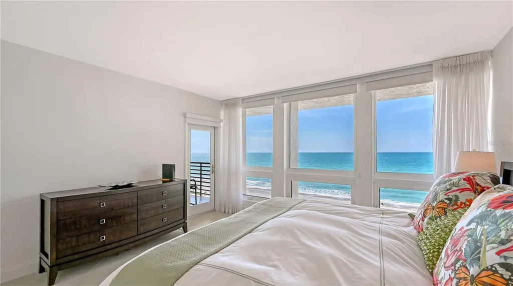 1145 Gulf Of Mexico Drive Longboat Key FL 34228
