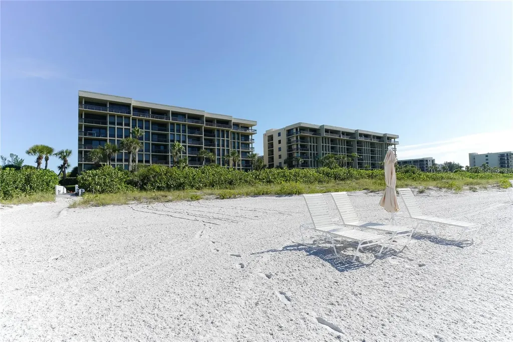 1145 Gulf Of Mexico Drive Longboat Key FL 34228