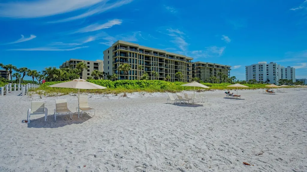 1145 Gulf Of Mexico Drive Longboat Key FL 34228