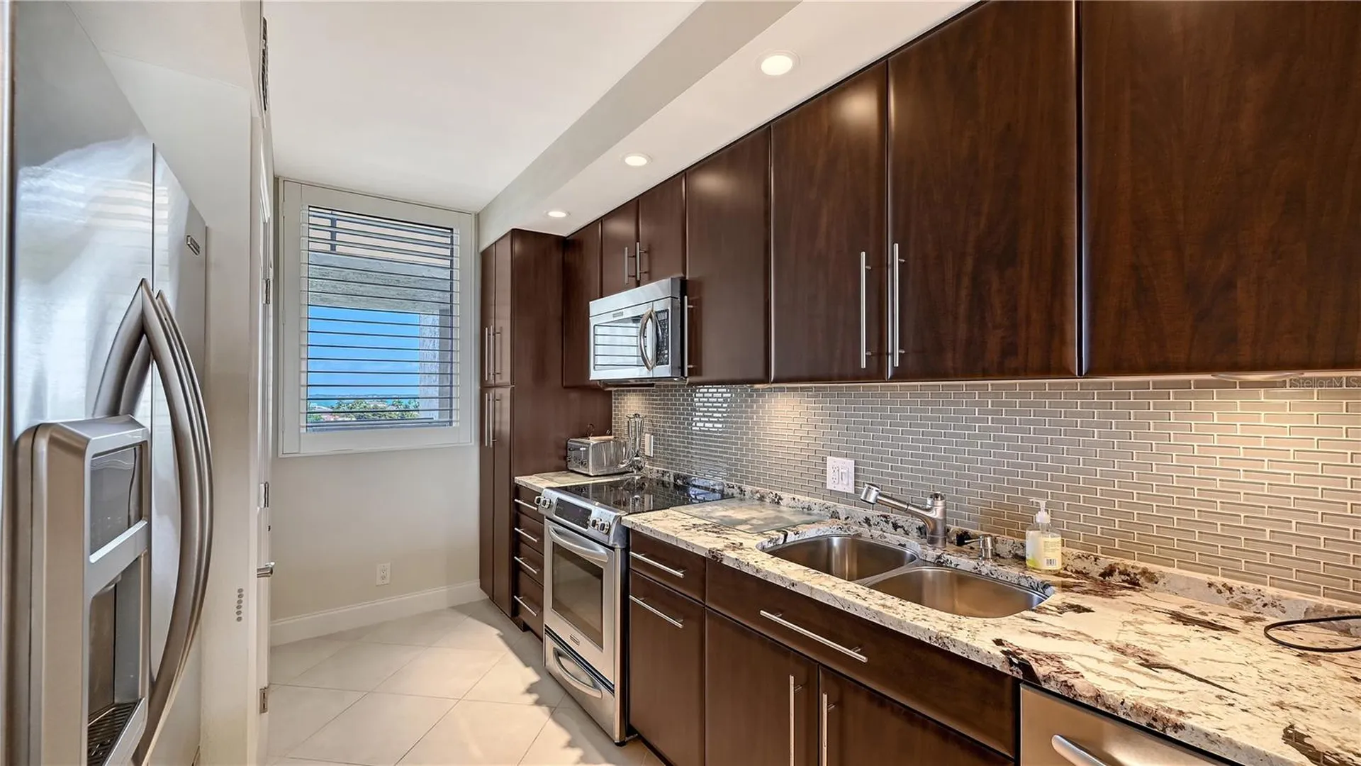 1145 Gulf Of Mexico Drive Longboat Key FL 34228