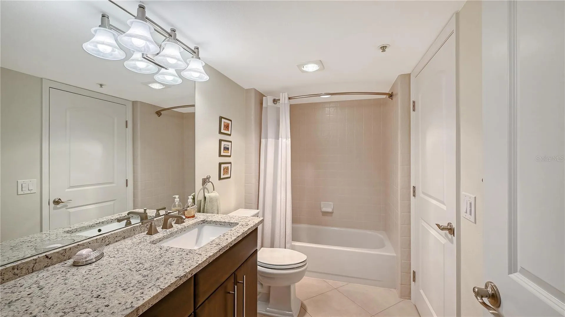 1145 Gulf Of Mexico Drive Longboat Key FL 34228