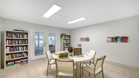 1145 Gulf Of Mexico Drive Longboat Key FL 34228