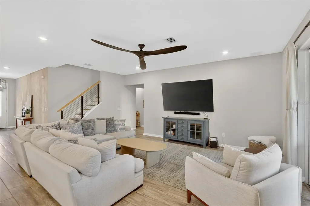 10824 Whitland Grove Drive Riverview FL 33578