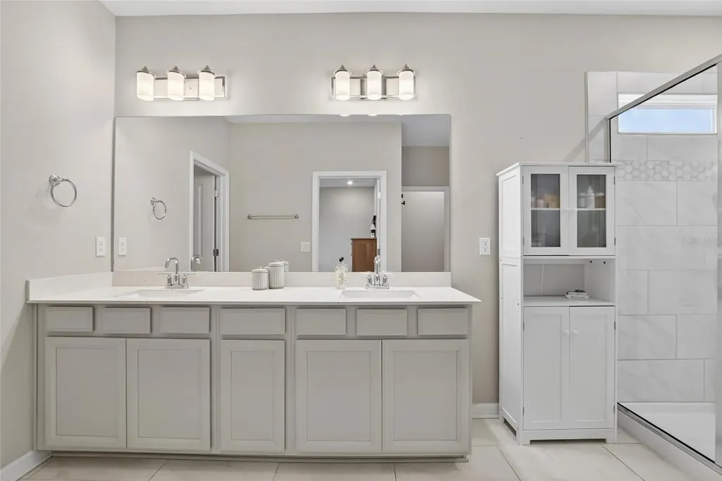 10824 Whitland Grove Drive Riverview FL 33578