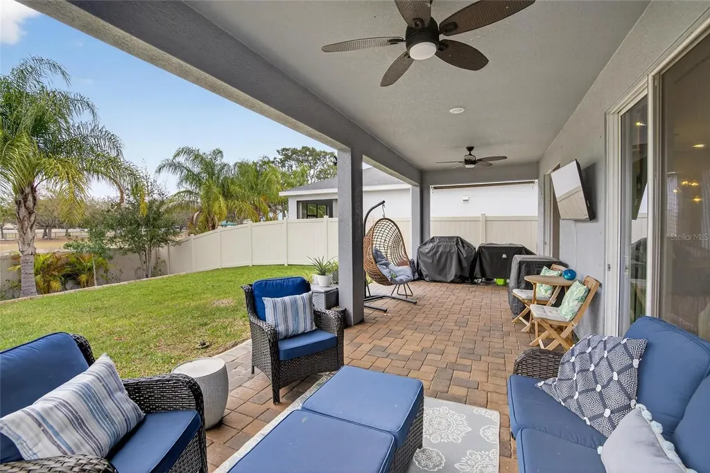 10824 Whitland Grove Drive Riverview FL 33578