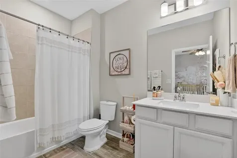 10824 Whitland Grove Drive Riverview FL 33578