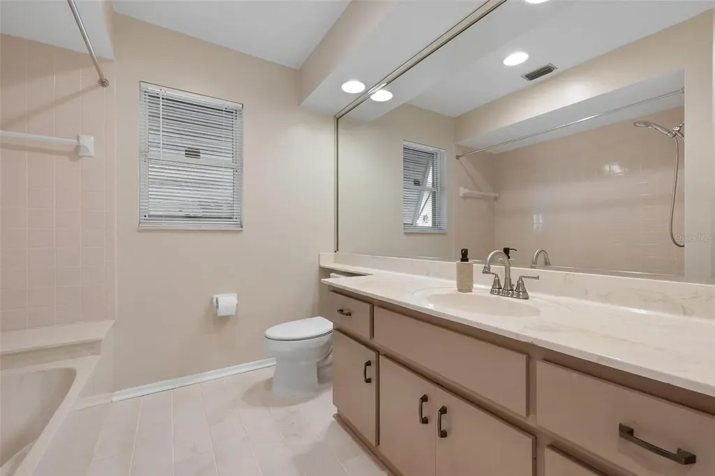 5009 Southern Pine Circle Venice FL 34293