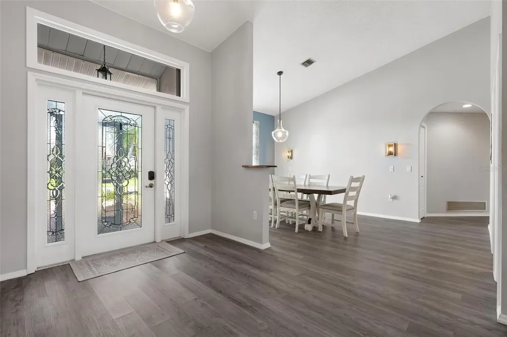 5009 Southern Pine Circle Venice FL 34293