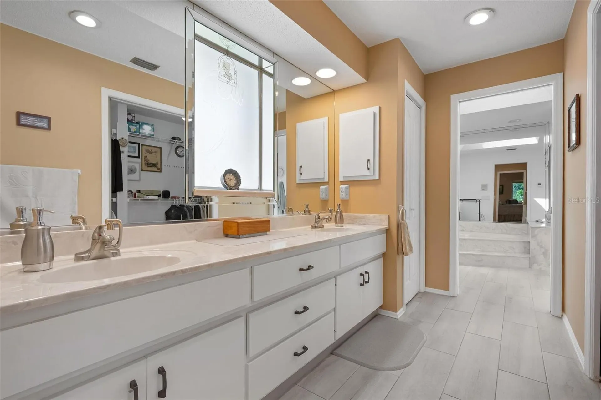 5009 Southern Pine Circle Venice FL 34293