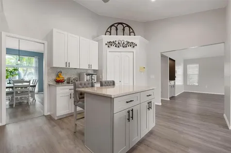 5009 Southern Pine Circle Venice FL 34293