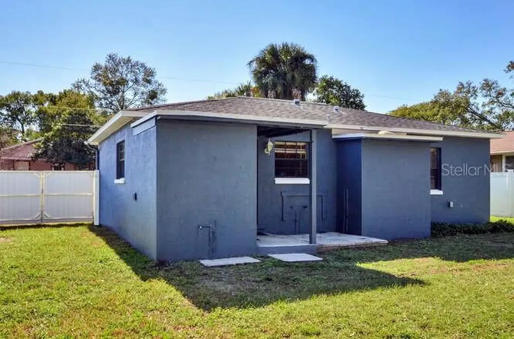 816 E Frierson Avenue Tampa FL 33603