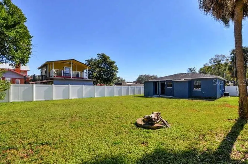 816 E Frierson Avenue Tampa FL 33603