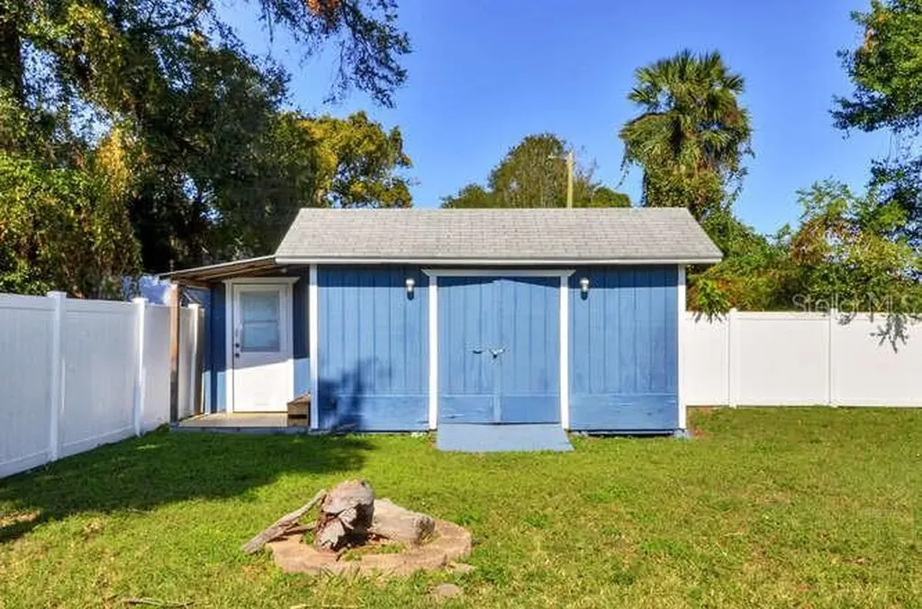 816 E Frierson Avenue Tampa FL 33603