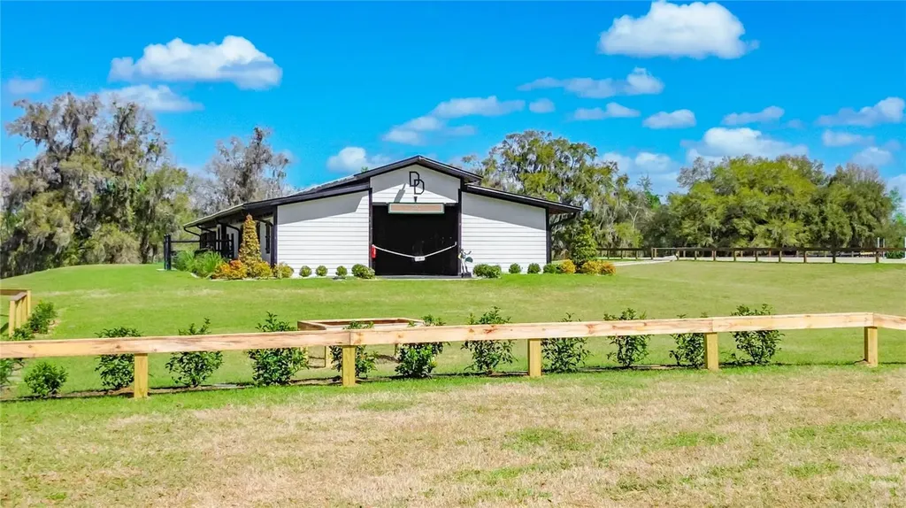 3245 NW 137th Place Reddick FL 32686