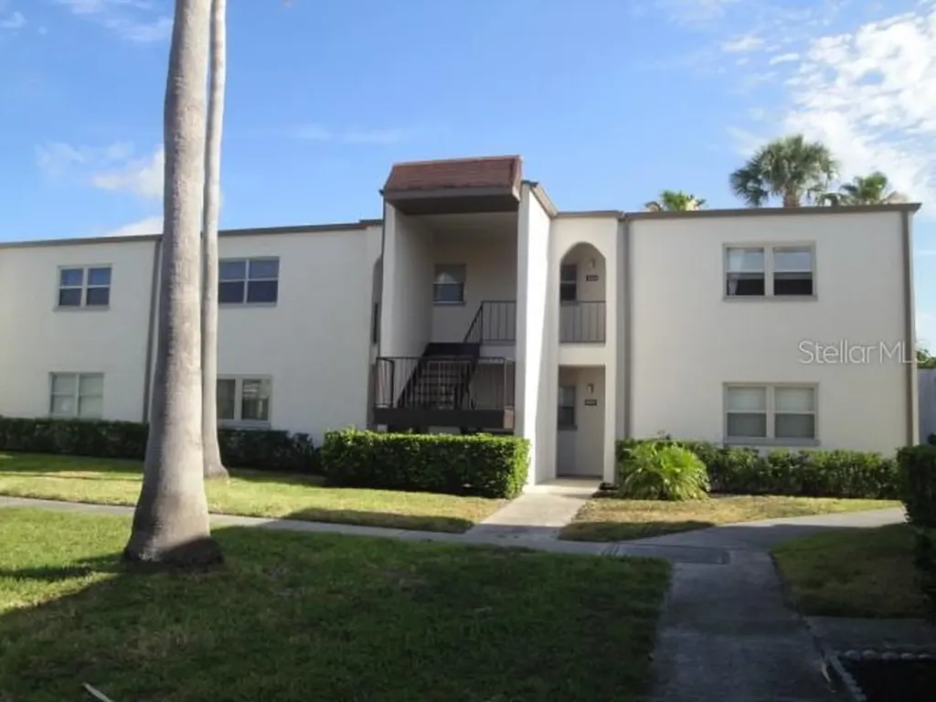 7701 Starkey Road Seminole FL 33777