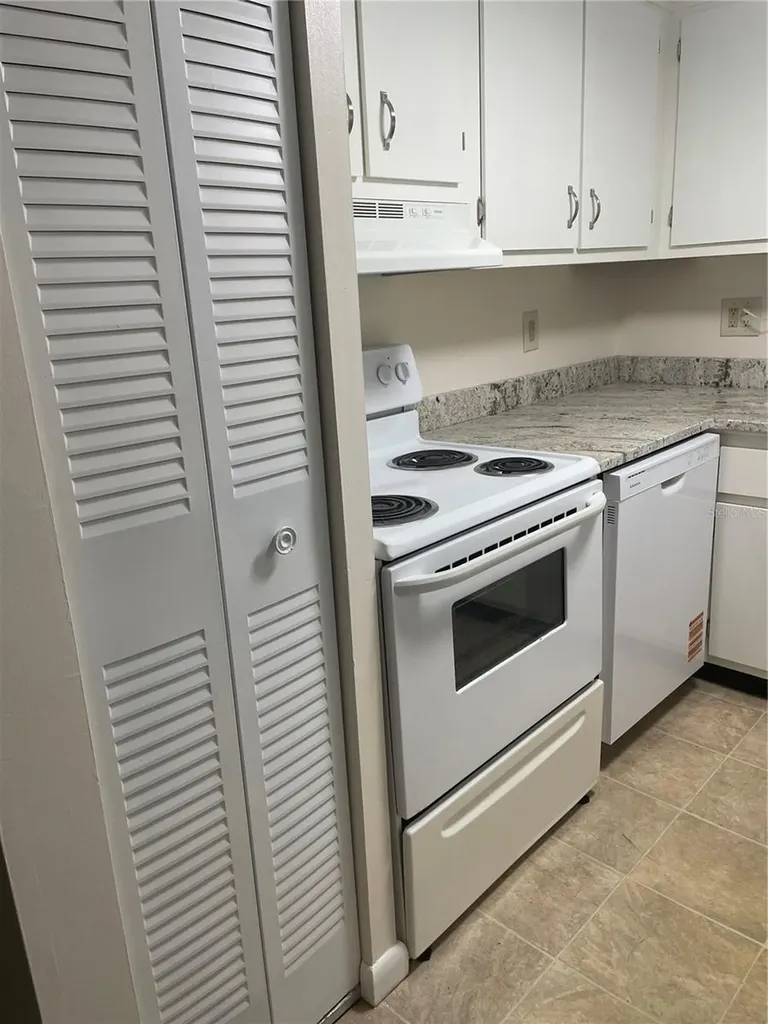 7701 Starkey Road Seminole FL 33777