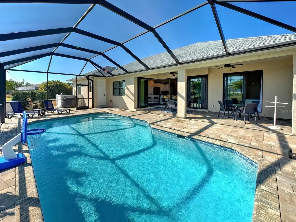 138 Long Meadow Lane Rotonda West FL 33947