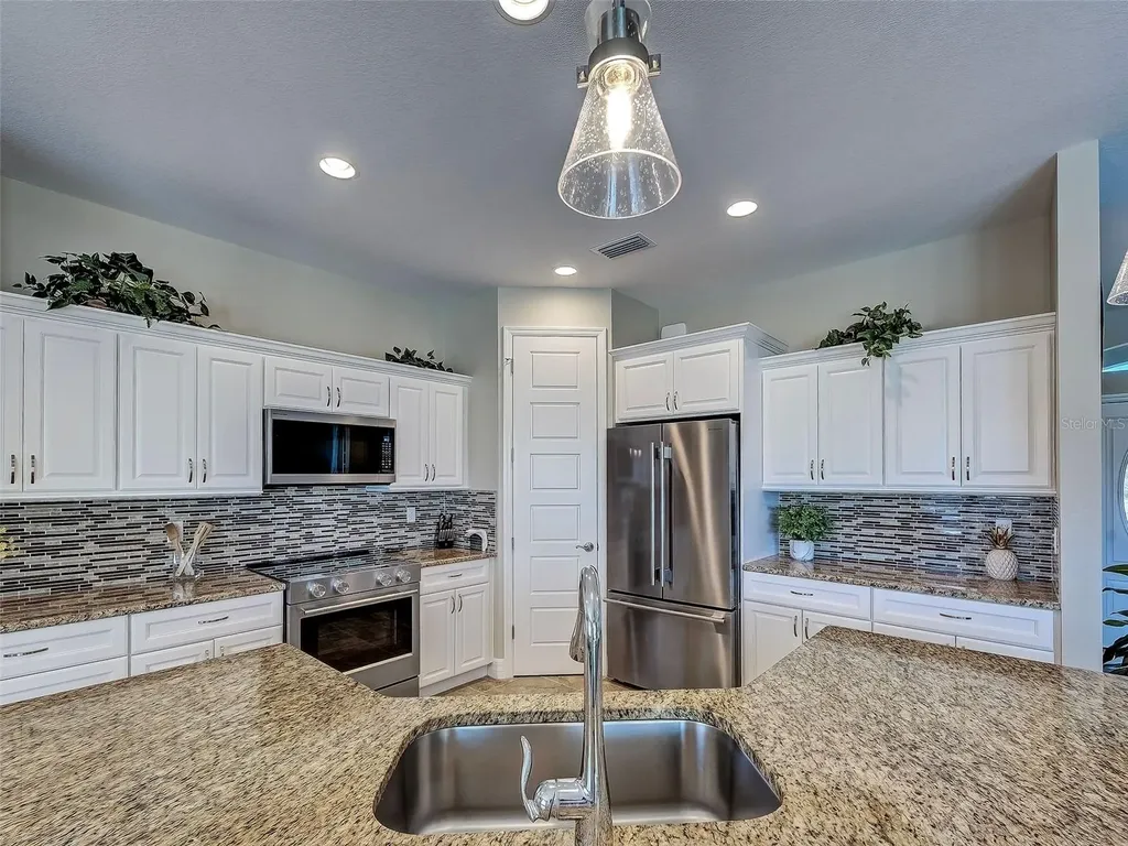 138 Long Meadow Lane Rotonda West FL 33947
